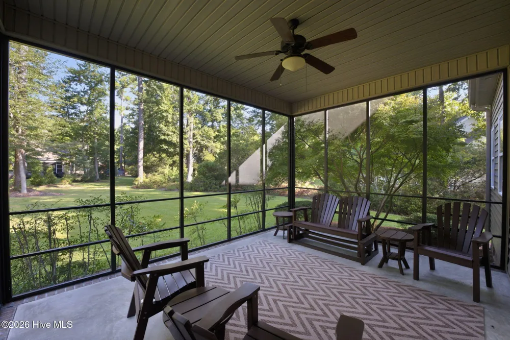 4542 Moss Bend New Bern, NC 28562