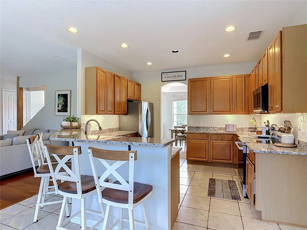 2415 LAKE STREET Deltona, FL 32738