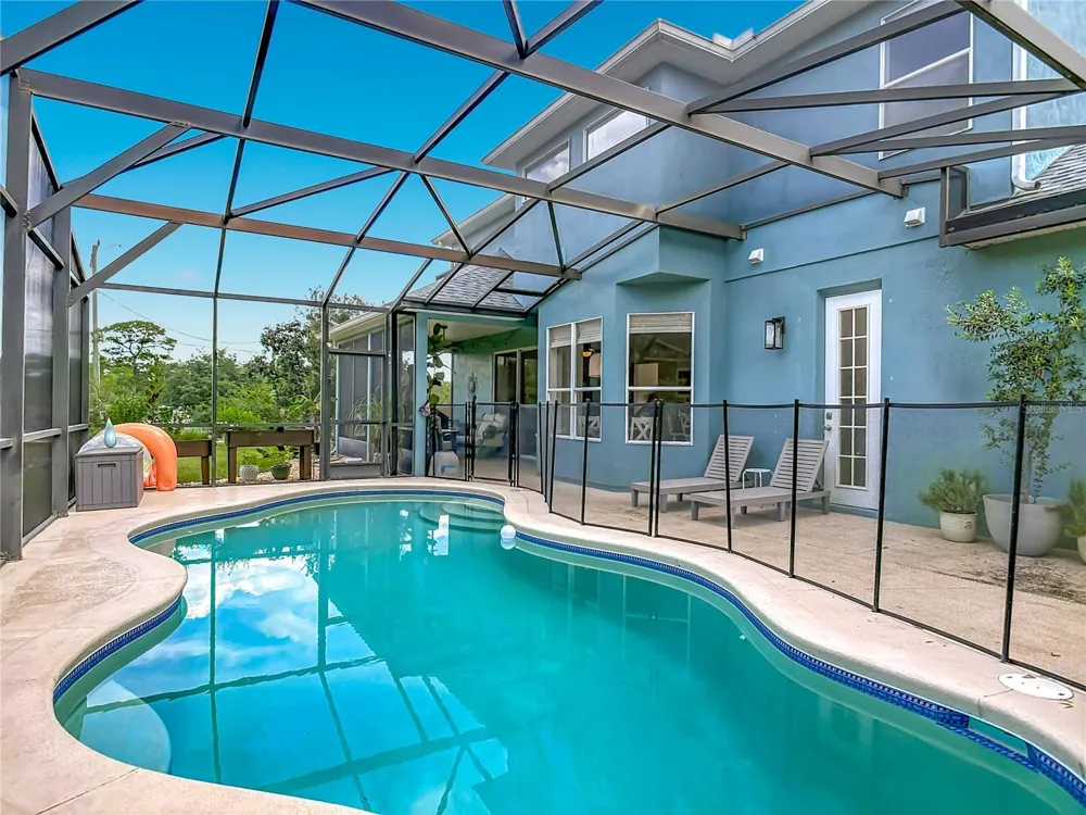 2415 LAKE STREET Deltona, FL 32738
