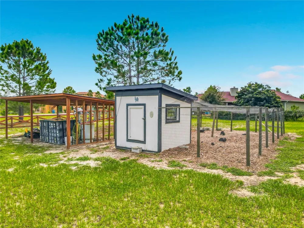 2415 LAKE STREET Deltona, FL 32738