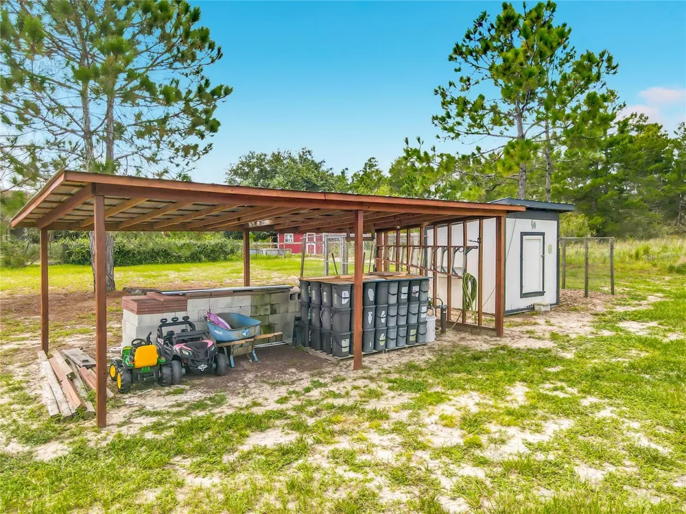 2415 LAKE STREET Deltona, FL 32738