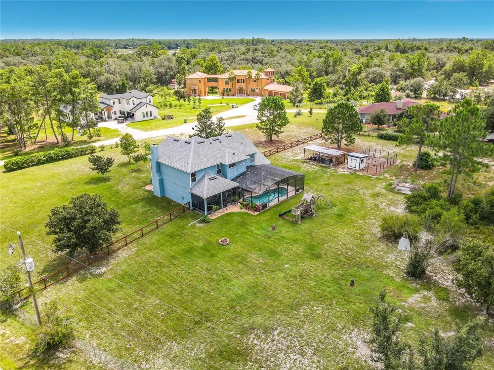 2415 LAKE STREET Deltona, FL 32738