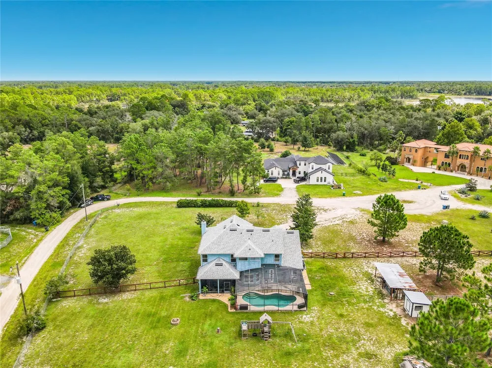 2415 LAKE STREET Deltona, FL 32738