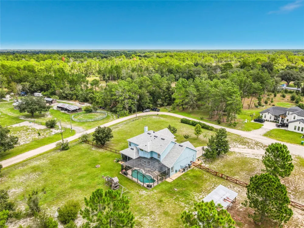 2415 LAKE STREET Deltona, FL 32738