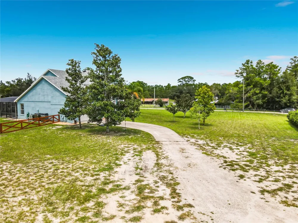 2415 LAKE STREET Deltona, FL 32738