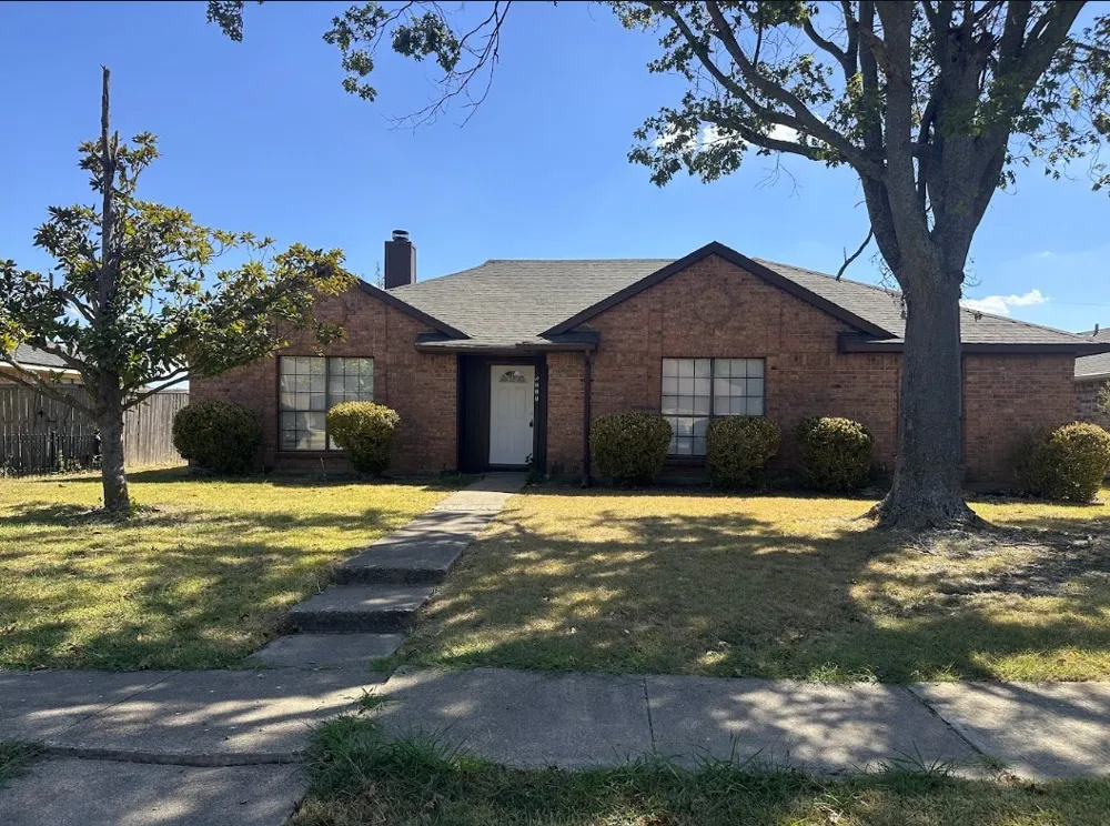 2217 Crestview Lane Rowlett, TX 75088