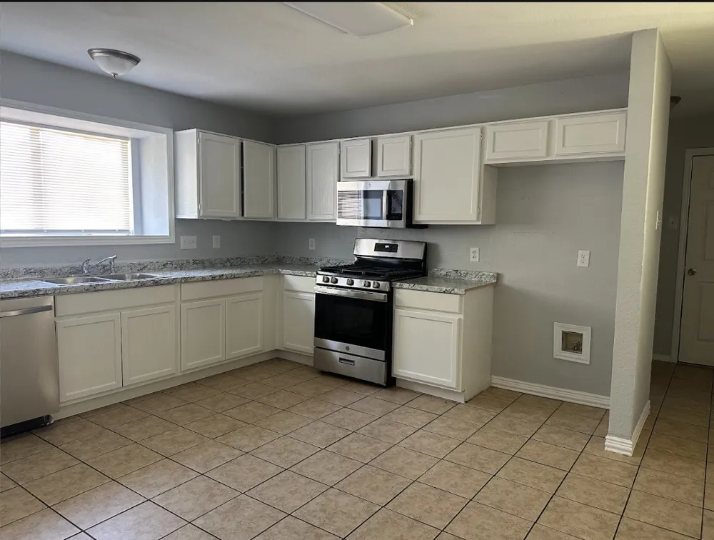 2217 Crestview Lane Rowlett, TX 75088