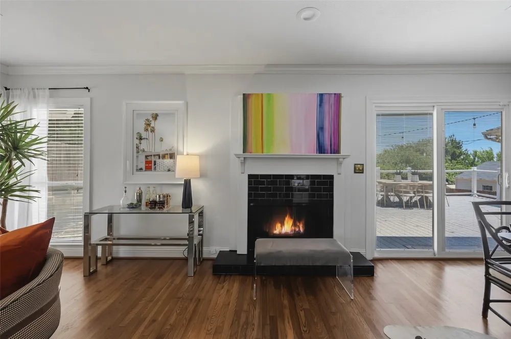 4817 Winthrop Avenue E Fort Worth, TX 76116