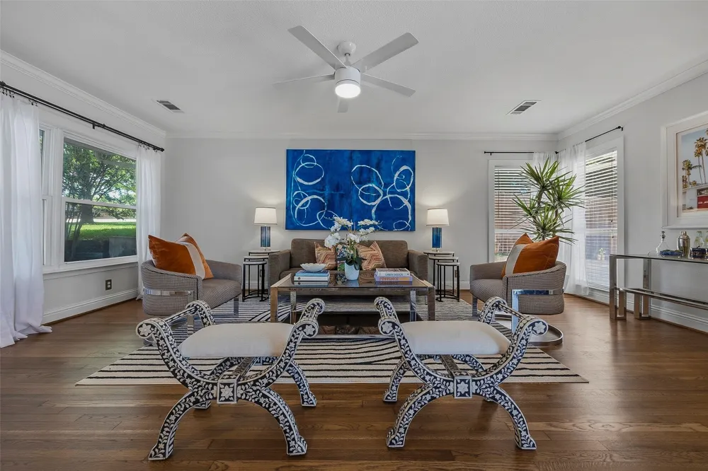 4817 Winthrop Avenue E Fort Worth, TX 76116