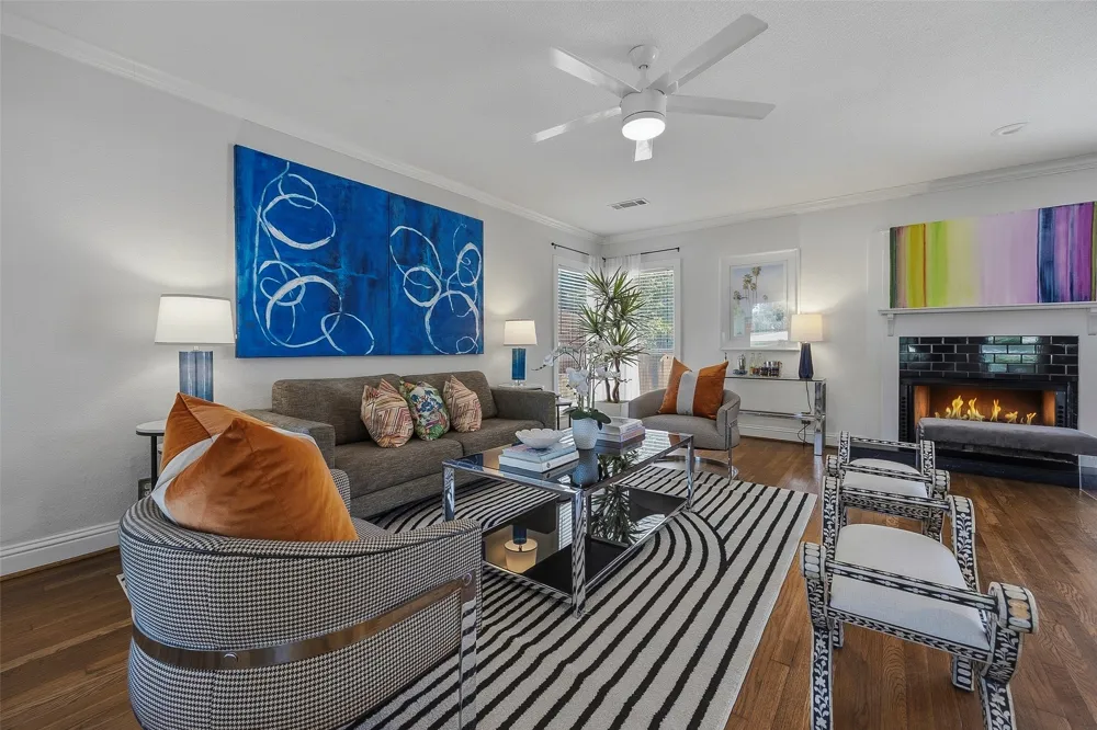4817 Winthrop Avenue E Fort Worth, TX 76116