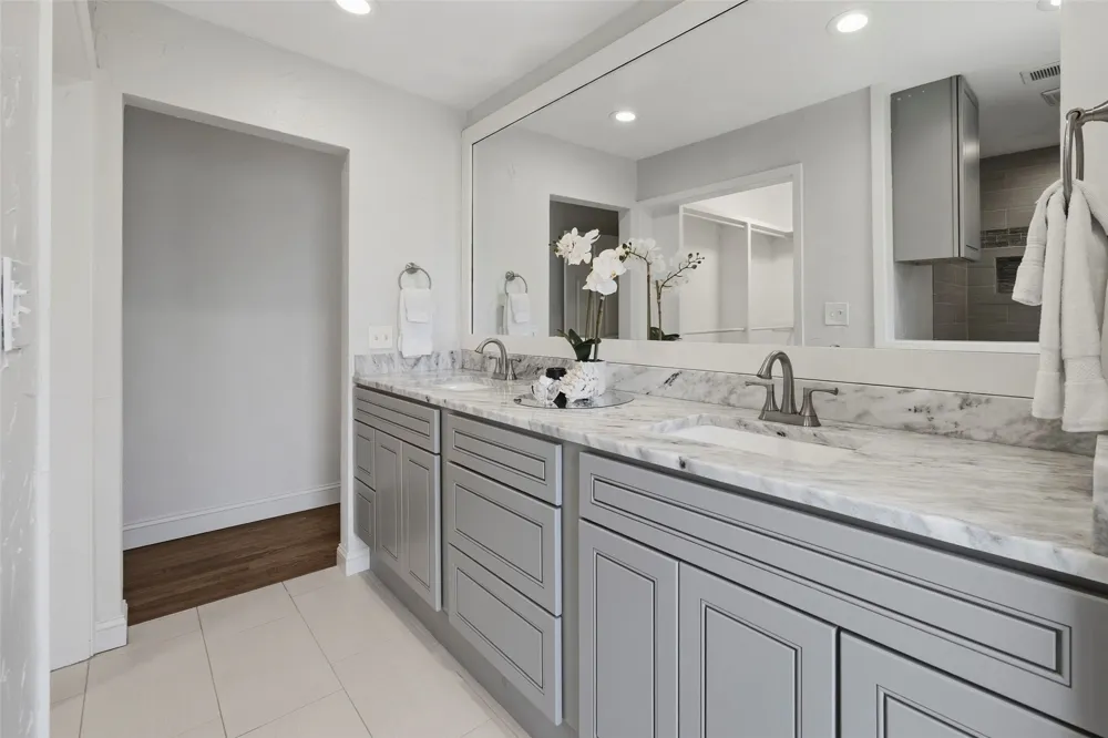 4817 Winthrop Avenue E Fort Worth, TX 76116