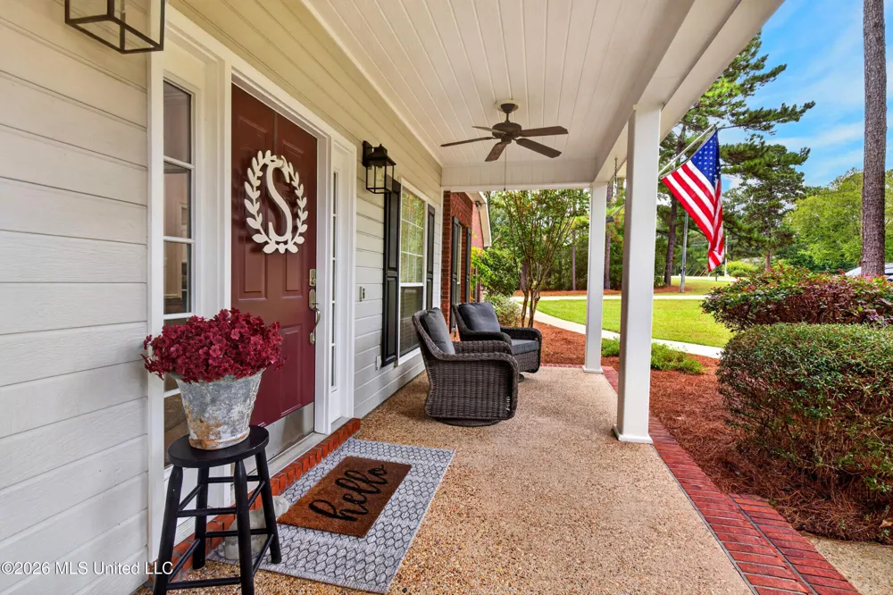 207 Longleaf Drive Petal, MS 39465