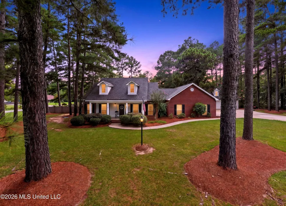 207 Longleaf Drive Petal, MS 39465