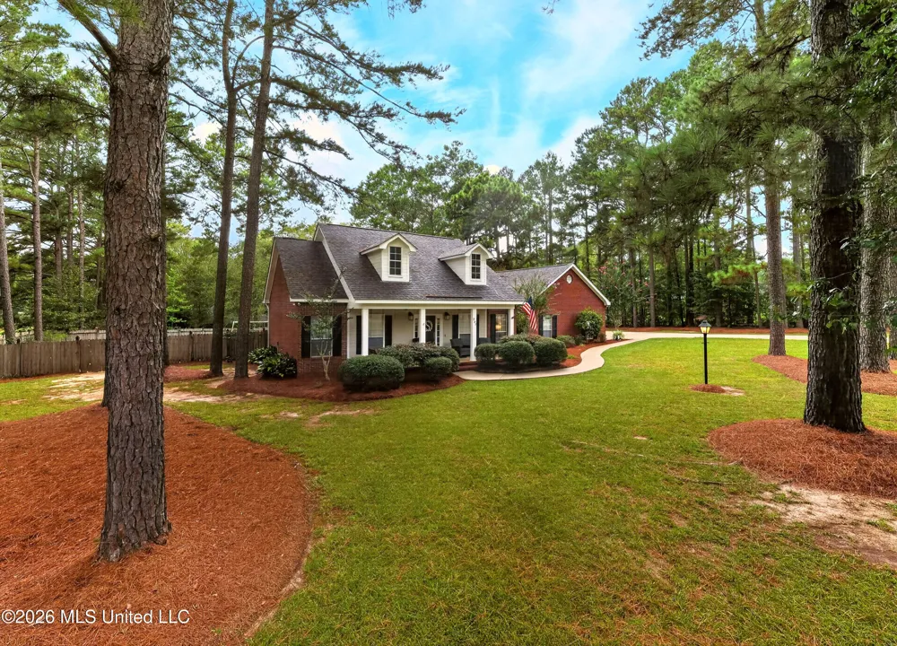 207 Longleaf Drive Petal, MS 39465