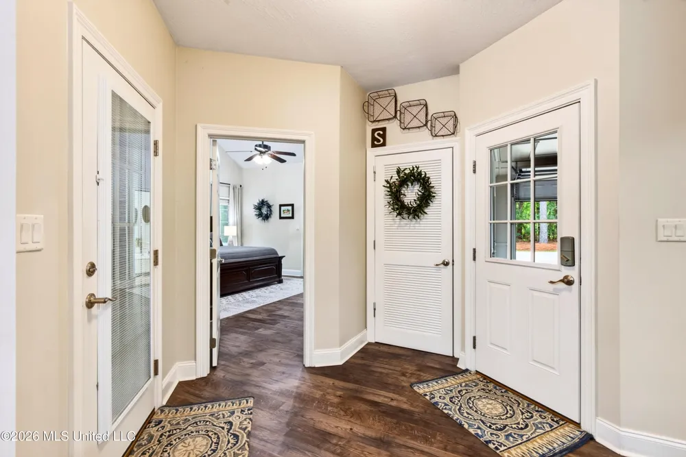 207 Longleaf Drive Petal, MS 39465