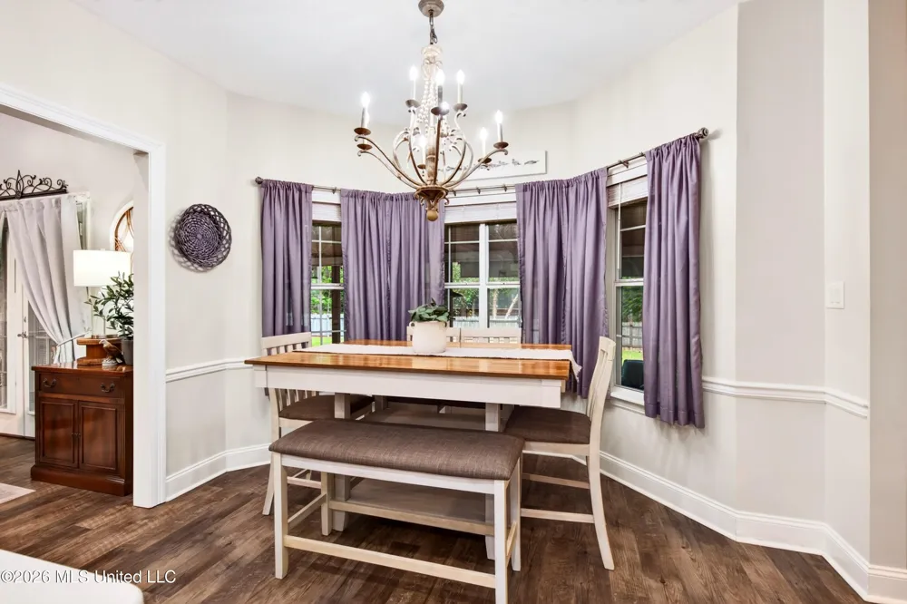207 Longleaf Drive Petal, MS 39465