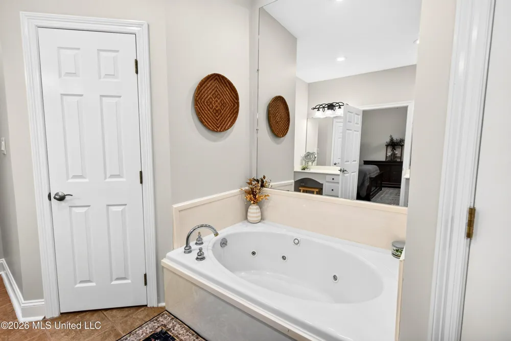 207 Longleaf Drive Petal, MS 39465