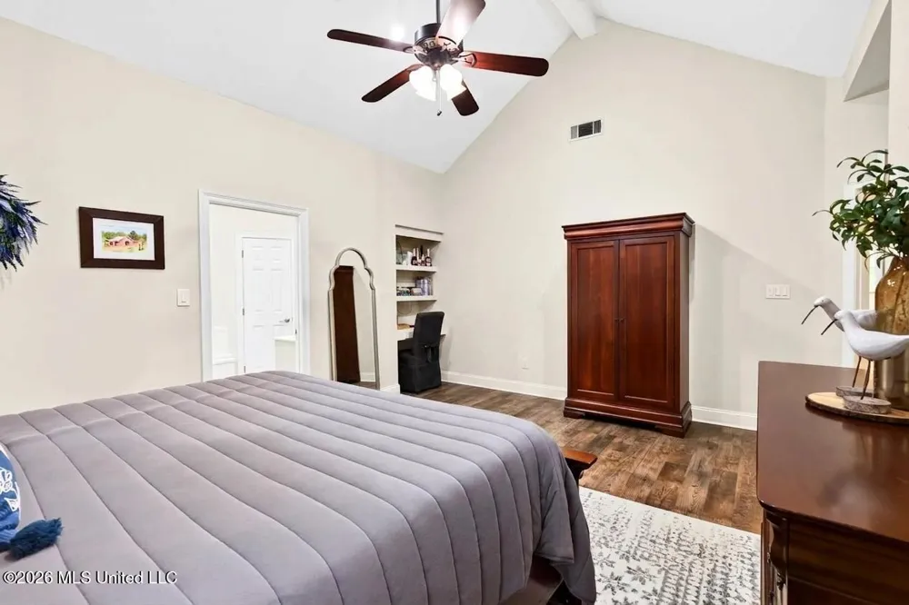 207 Longleaf Drive Petal, MS 39465