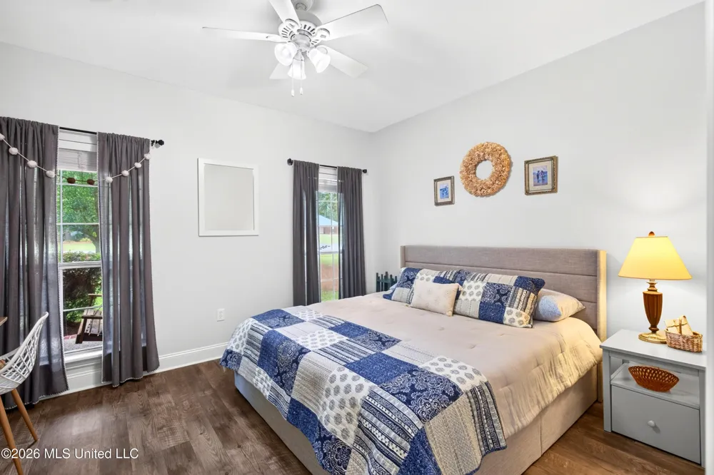 207 Longleaf Drive Petal, MS 39465