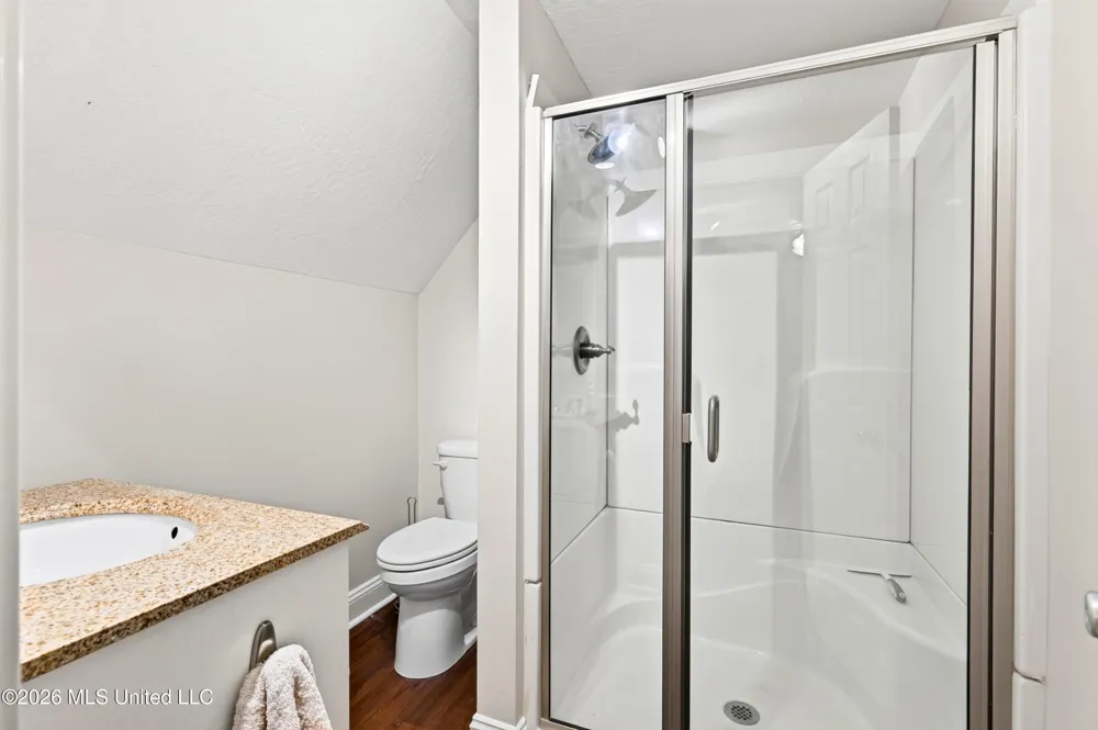 207 Longleaf Drive Petal, MS 39465