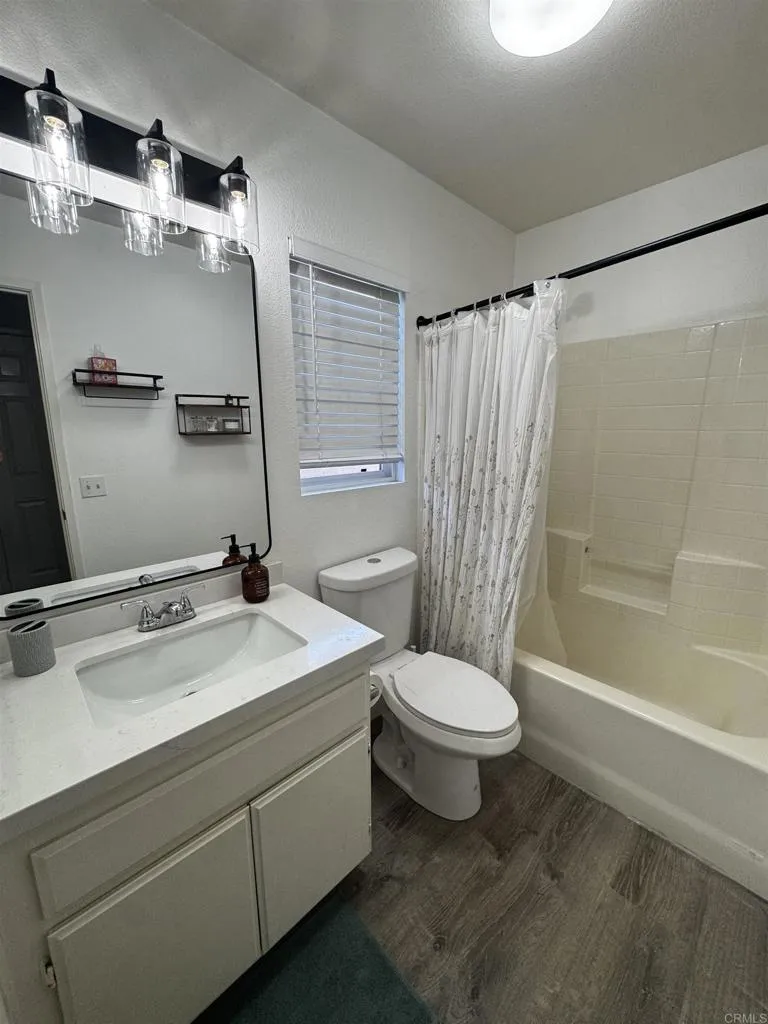 1640 Dear Peak Chula Vista, CA 91913