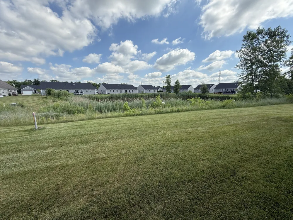 10284 Swan Lake Circle Ypsilanti, MI 48197