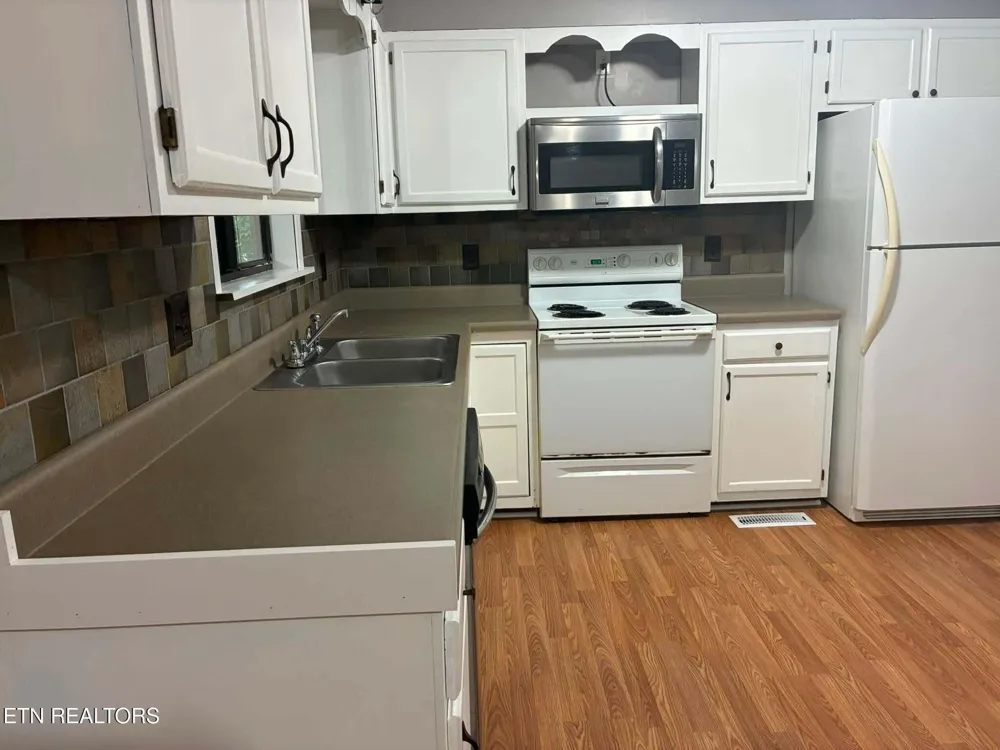 158 Tango Drive Madisonville, TN 37354