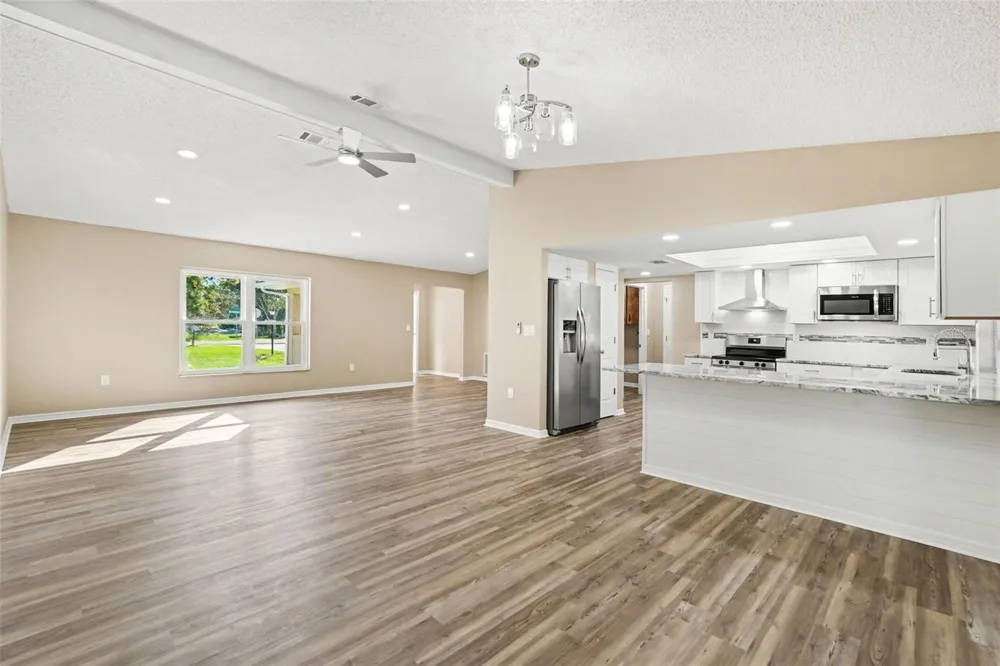 2127 WHITEWOOD AVENUE Spring Hill, FL 34609