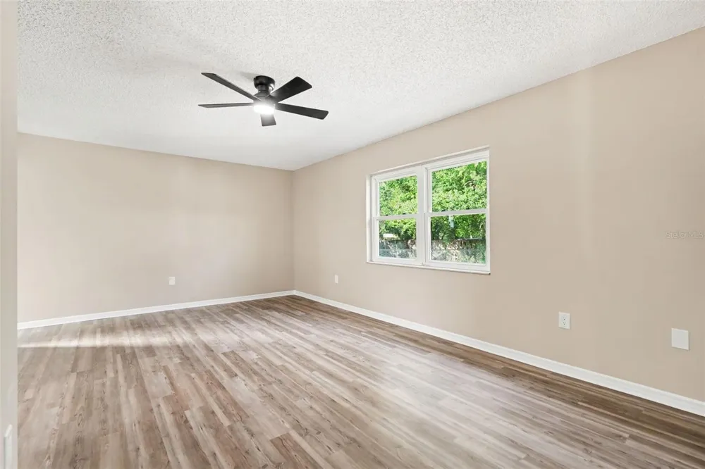 2127 WHITEWOOD AVENUE Spring Hill, FL 34609