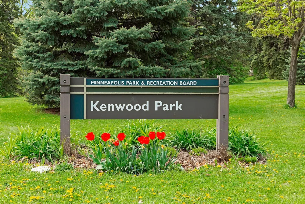 1929 James Avenue S Minneapolis, MN 55403