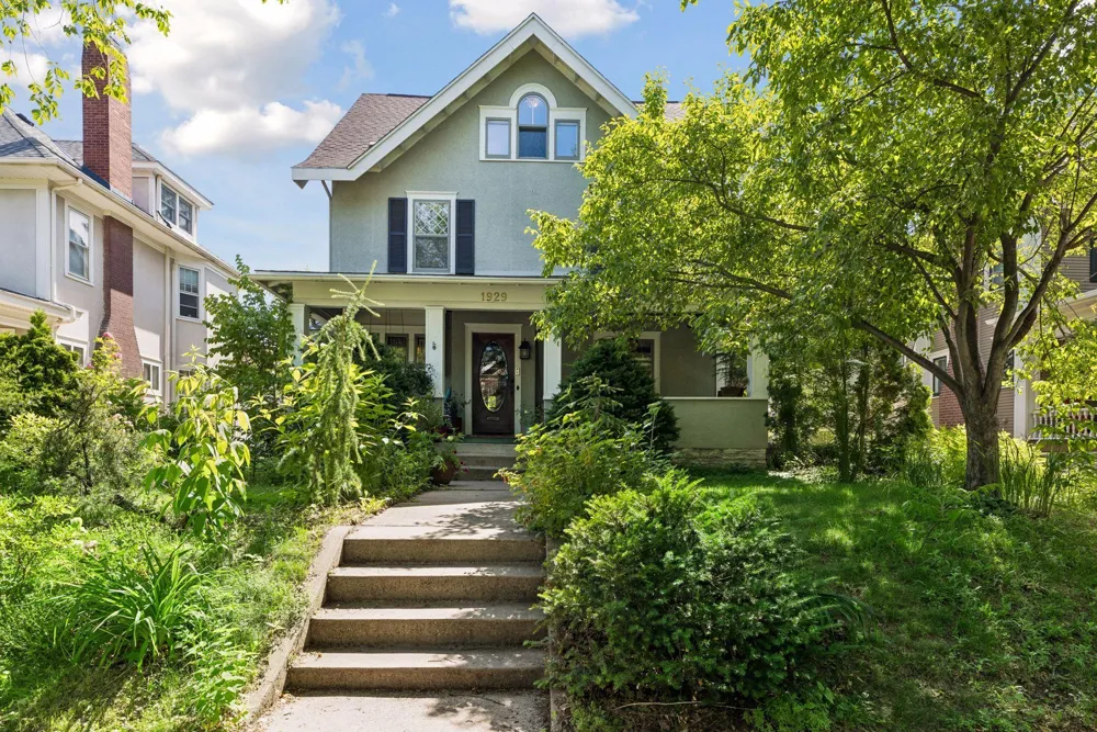 1929 James Avenue S Minneapolis, MN 55403