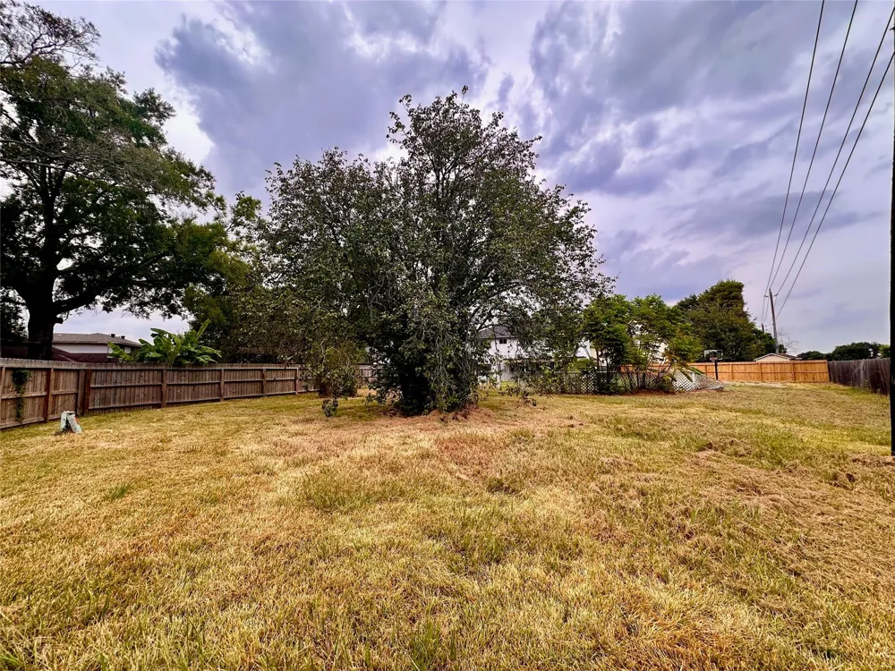 16743 Lost Quail Drive Houston, TX 77489