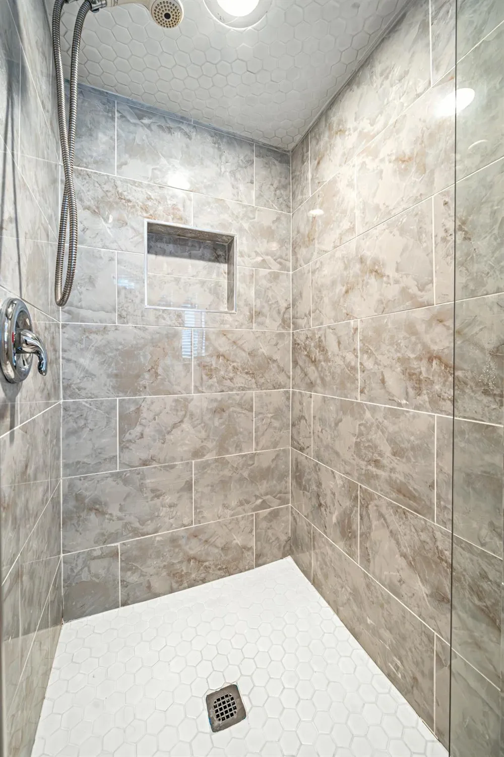 13314 Agarita Lane Houston, TX 77083