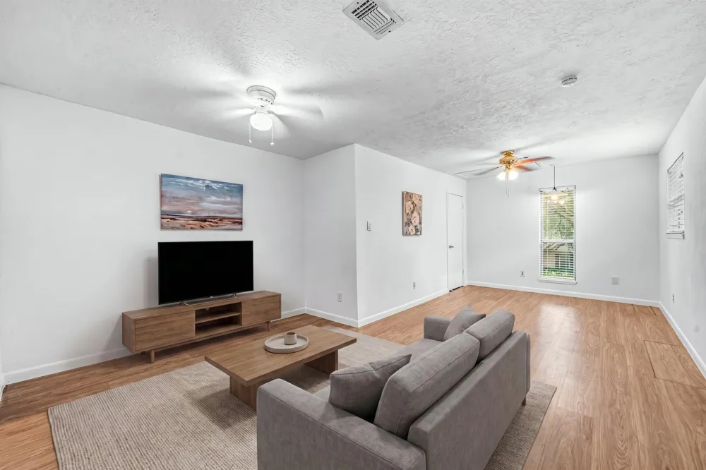13314 Agarita Lane Houston, TX 77083