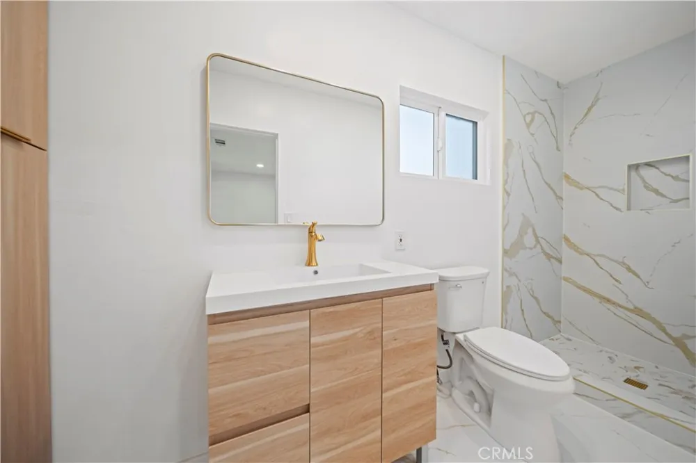 16630 Runnymede Street Van Nuys, CA 91406