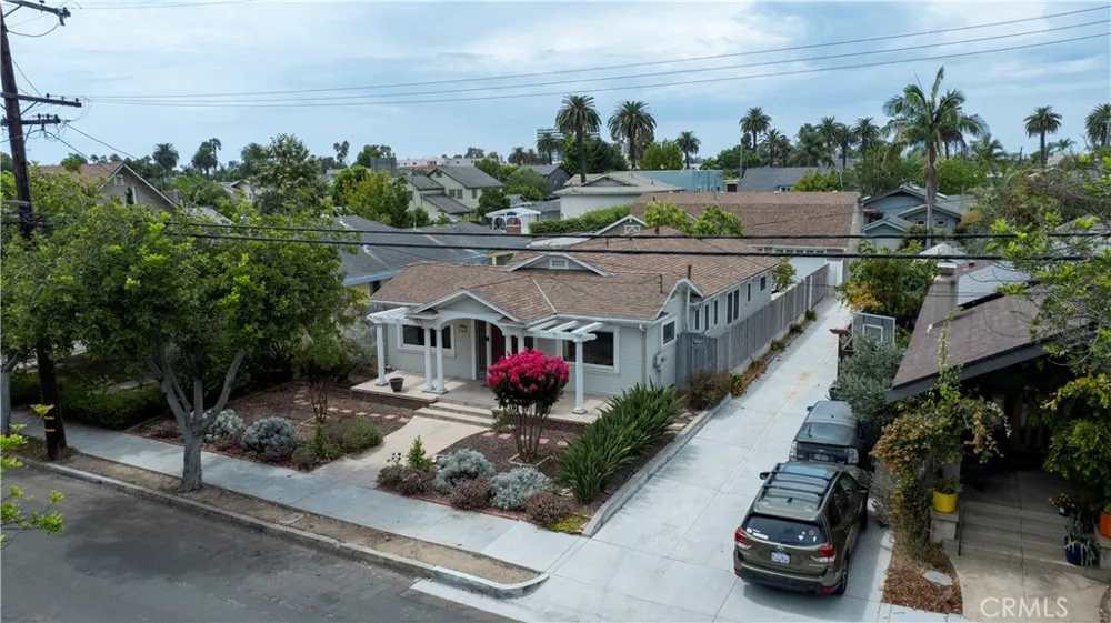 261 Wisconsin Long Beach, CA 90803