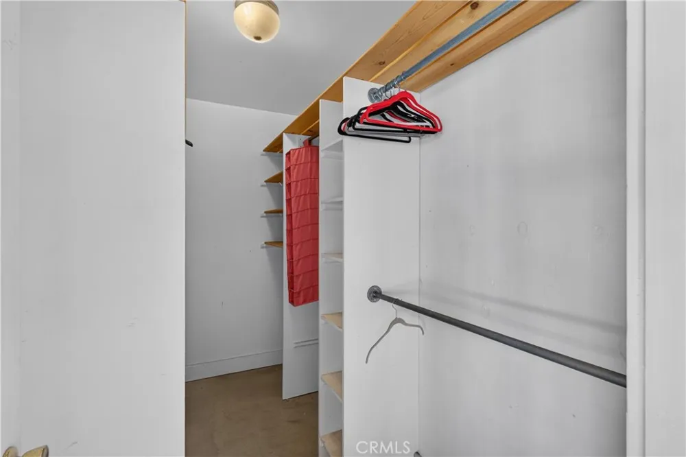 261 Wisconsin Long Beach, CA 90803