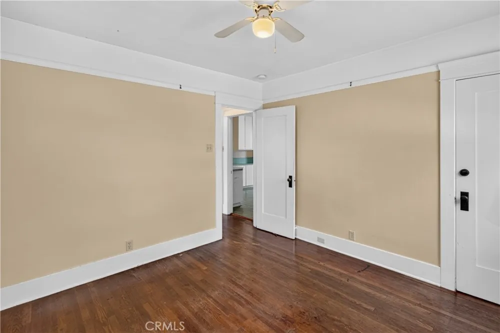 261 Wisconsin Long Beach, CA 90803
