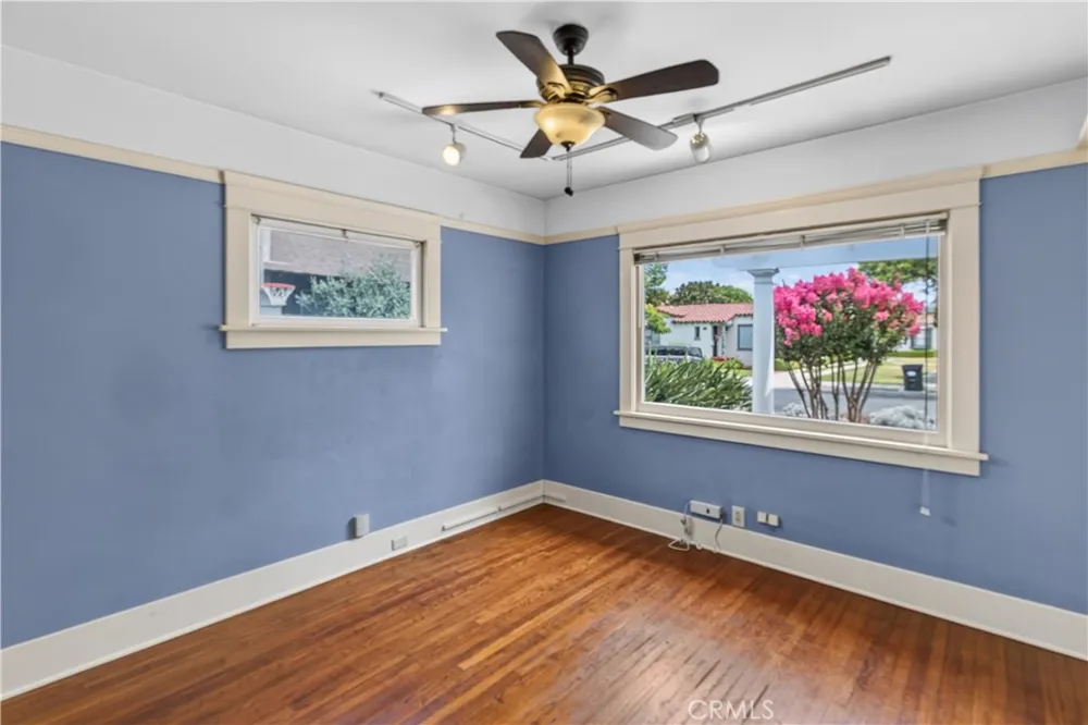 261 Wisconsin Long Beach, CA 90803