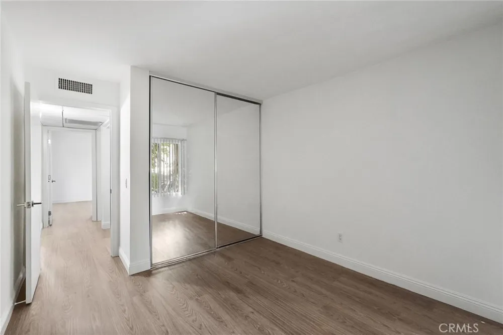 18350 Hatteras Street #178 Tarzana, CA 91356