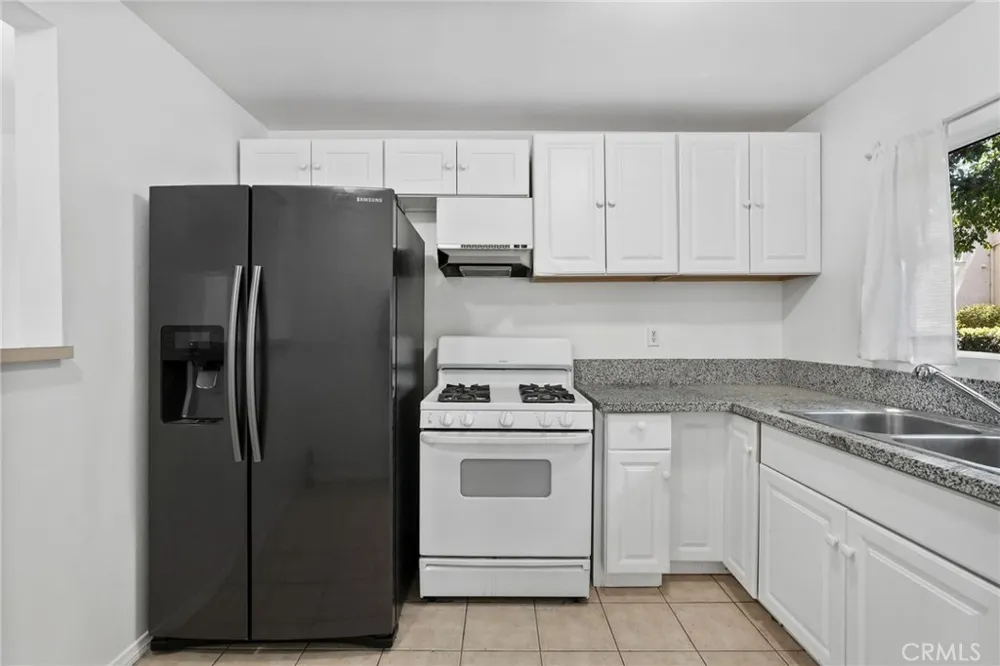 18350 Hatteras Street #178 Tarzana, CA 91356