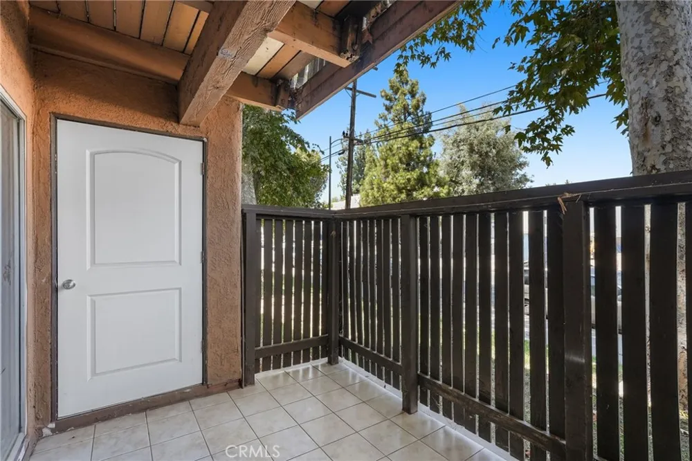18350 Hatteras Street #178 Tarzana, CA 91356