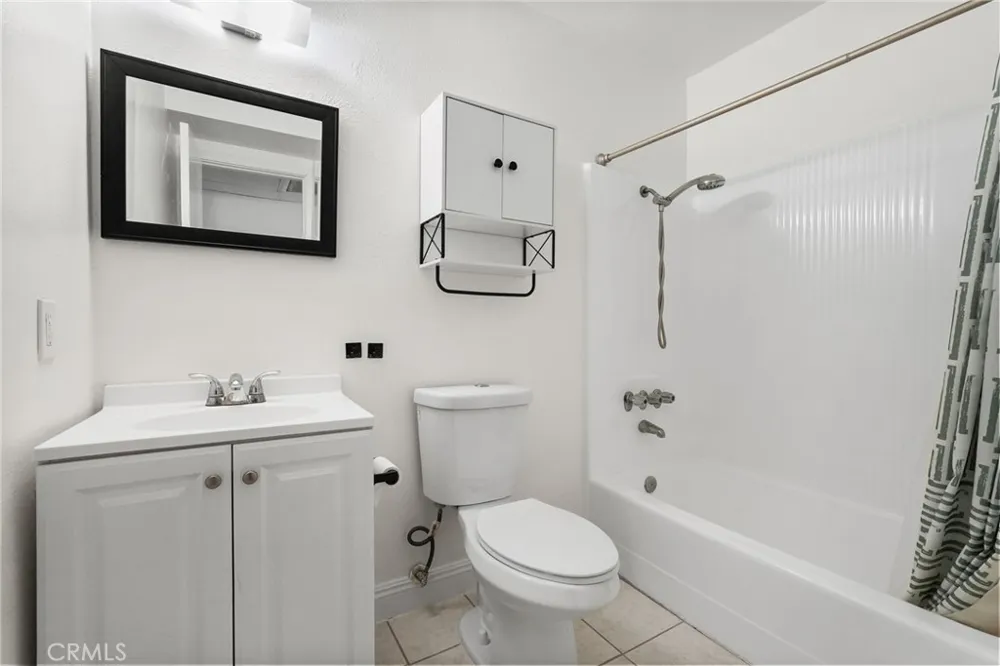 18350 Hatteras Street #178 Tarzana, CA 91356