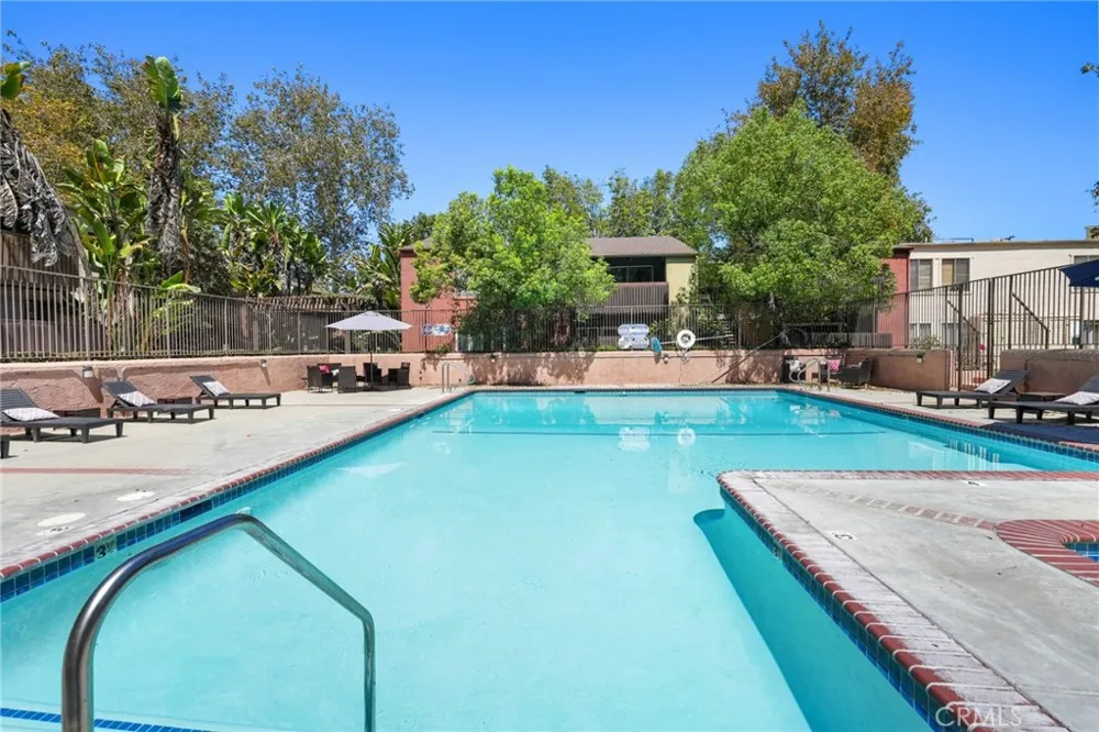 18350 Hatteras Street #178 Tarzana, CA 91356