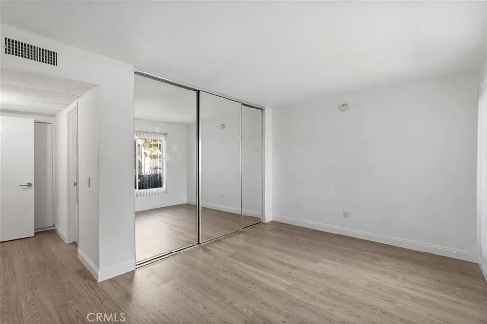 18350 Hatteras Street #178 Tarzana, CA 91356
