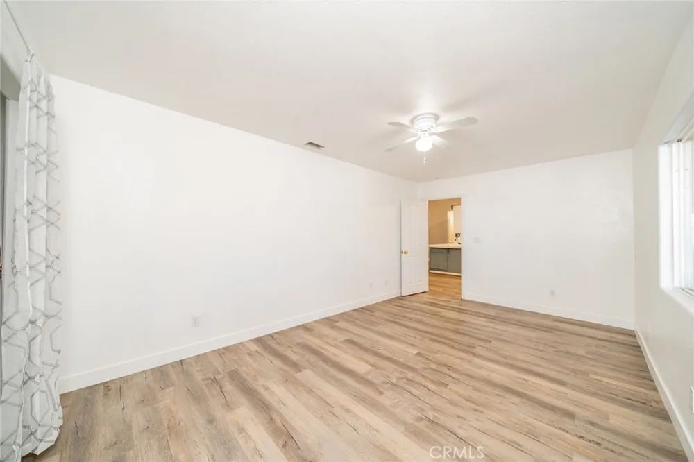 11940 Pacific Phelan, CA 92371
