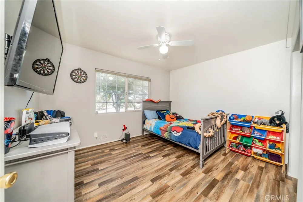 11940 Pacific Phelan, CA 92371