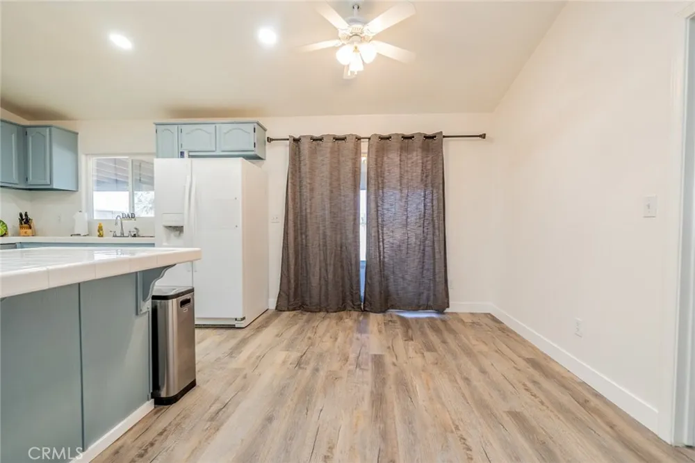 11940 Pacific Phelan, CA 92371
