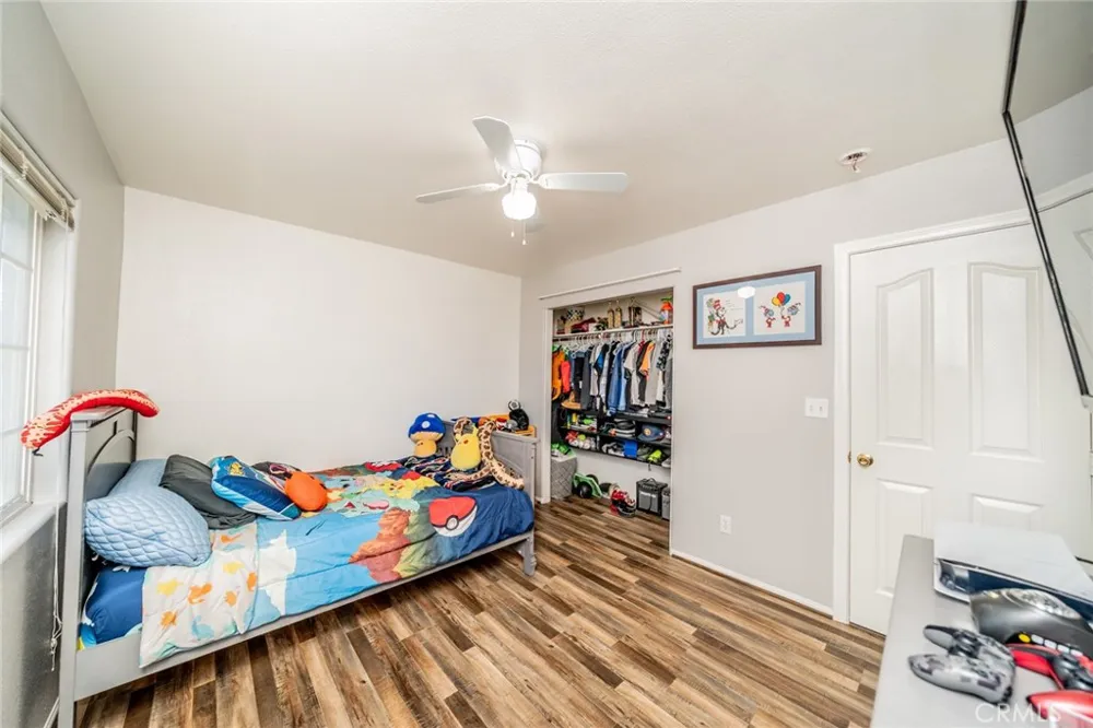 11940 Pacific Phelan, CA 92371