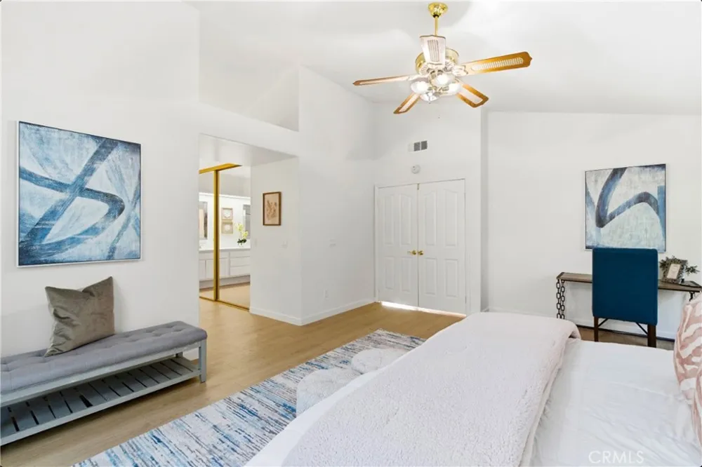 28360 Easton Lane Saugus, CA 91350